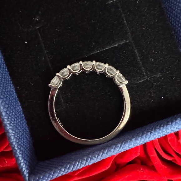 Moissanite 7 Stone 925 Ring - Picture 5 of 9